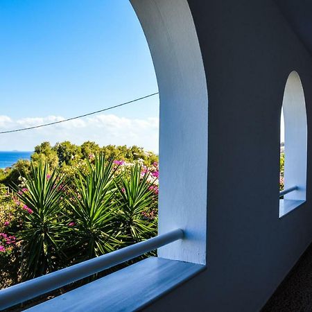 United Blue Resorts - White Sand Karteros Esterno foto