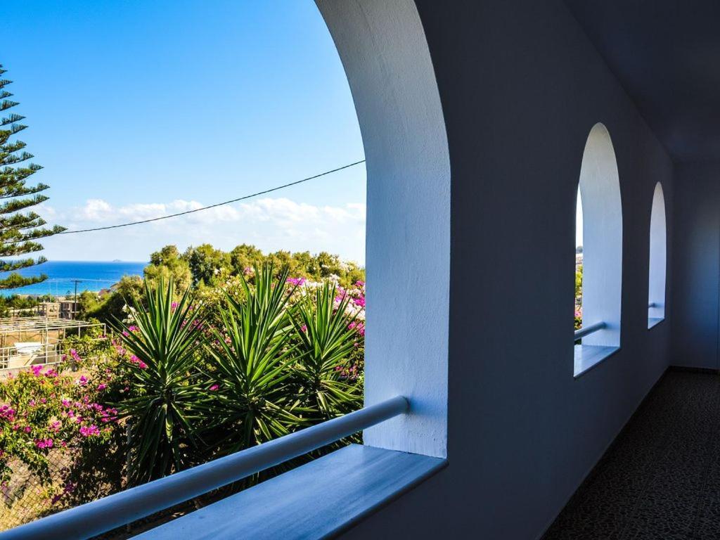 United Blue Resorts - White Sand Karteros Esterno foto