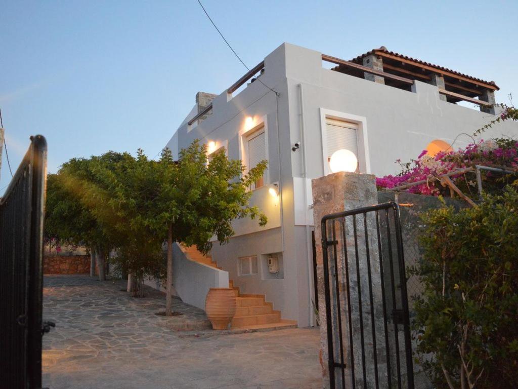 United Blue Resorts - White Sand Karteros Esterno foto