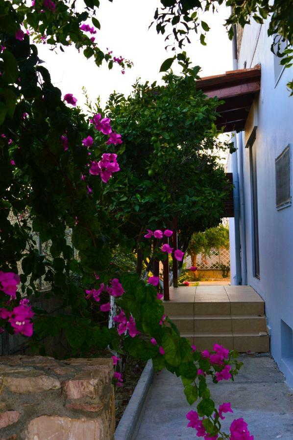 United Blue Resorts - White Sand Karteros Esterno foto